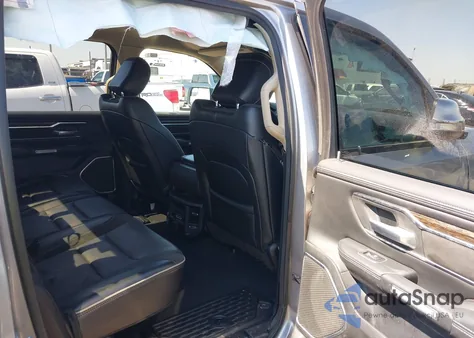 2019 Ram 1500 Laramie 4X4 5'7 Box z USA, uszkodzony, nr VIN 1C6SRFJT6KN507153